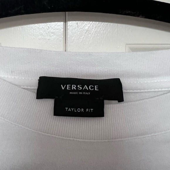 Versace Medusa tshirt - Picture 3 of 3